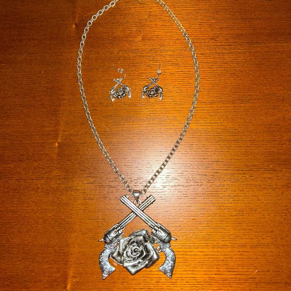 Vintage Guns N’ Roses Necklace and Earring Set
